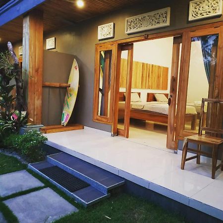 Harris Surf Villa Pulukan Kültér fotó