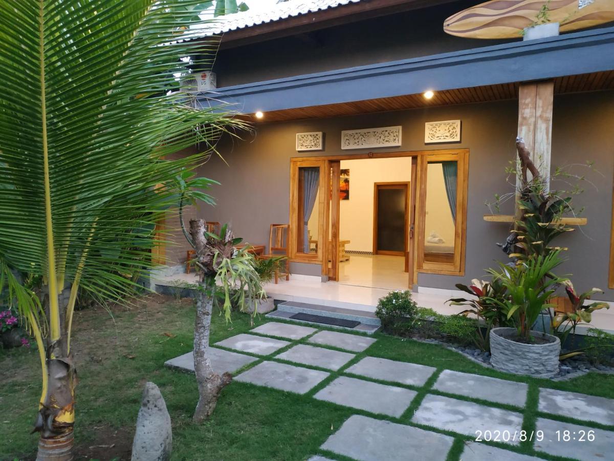 Harris Surf Villa Pulukan Kültér fotó